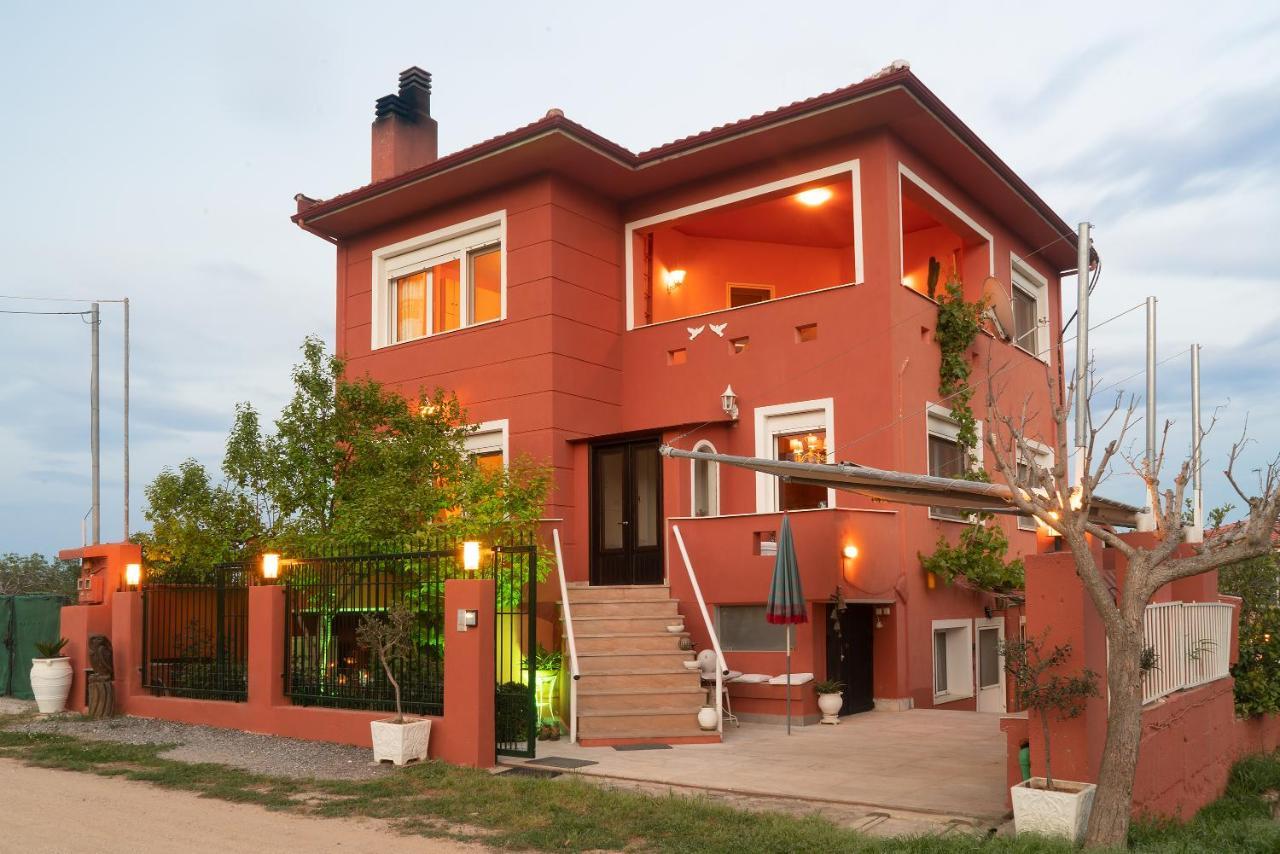 The House Dimitra Nea Fokaia Villa Dış mekan fotoğraf
